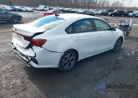 2021 Kia Forte Lxs из США, поврежденный, VIN 3KPF24AD0ME268105